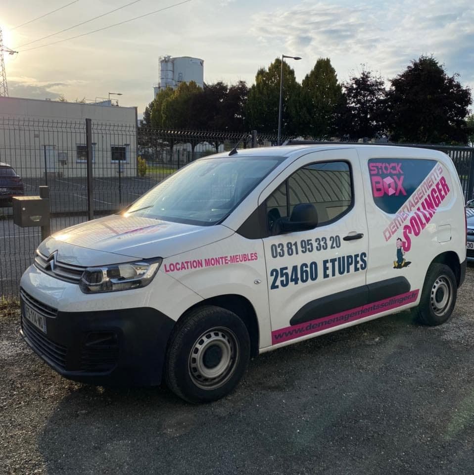 Camion et équipe Déménagements Sollinger